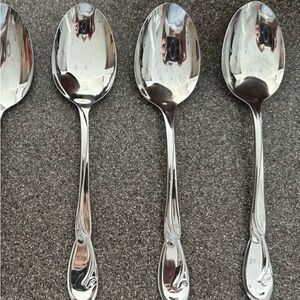 Oneida Calla Lily  Spoons - Set of 3
